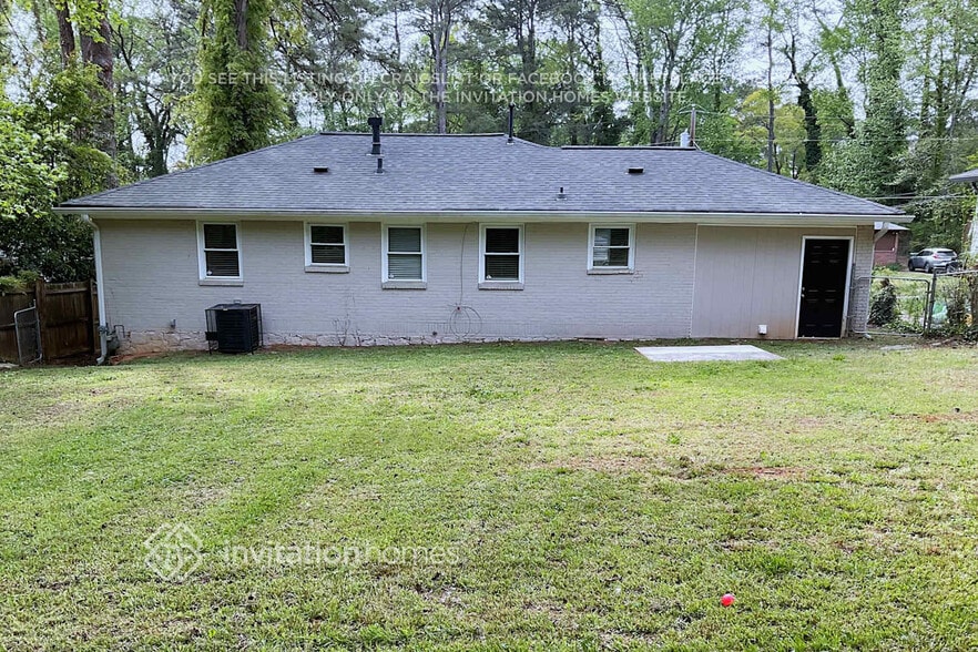 Building Photo - 1964 Rosewood Rd