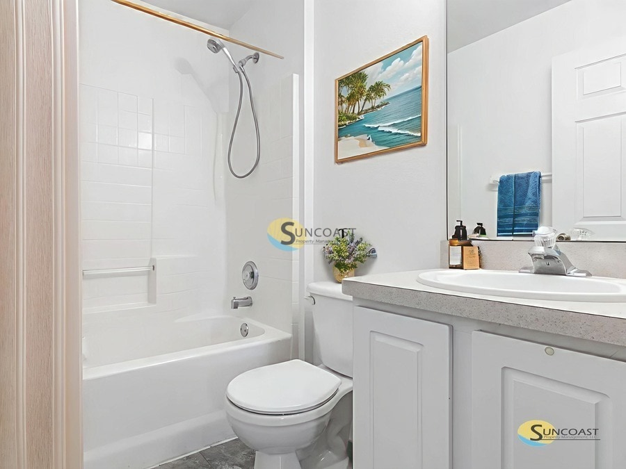 Building Photo - 61 Raleigh Dr