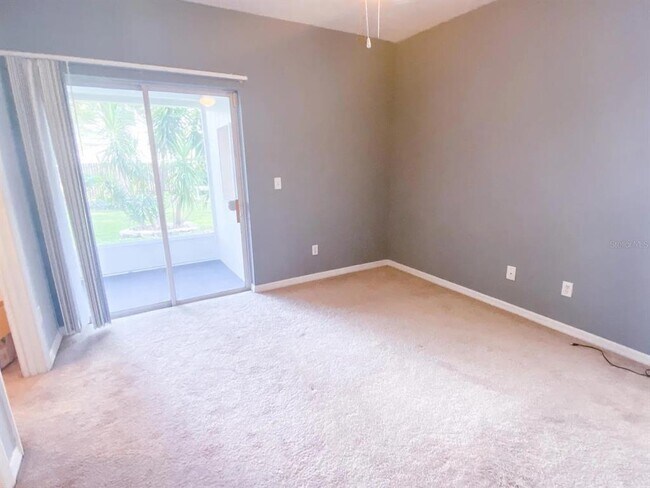 Building Photo - 2805 E Washington St