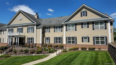 Building Photo - 313 Canter Ct