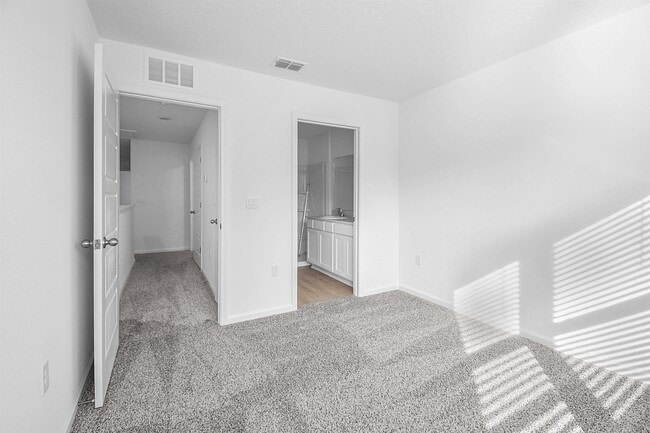 Building Photo - 53 Montellano Rd