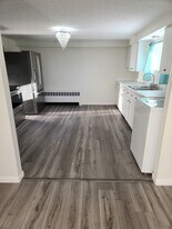 Building Photo - 61 Baird Ave