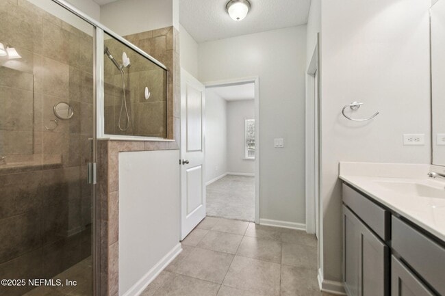 Building Photo - 3215 Chestnut Ridge Way