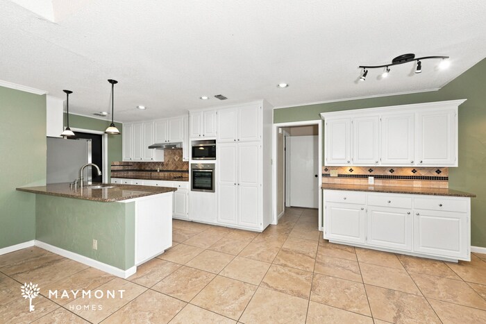 Building Photo - 6416 Wrigley Way