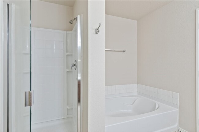 Building Photo - 8729 Noontide Dr