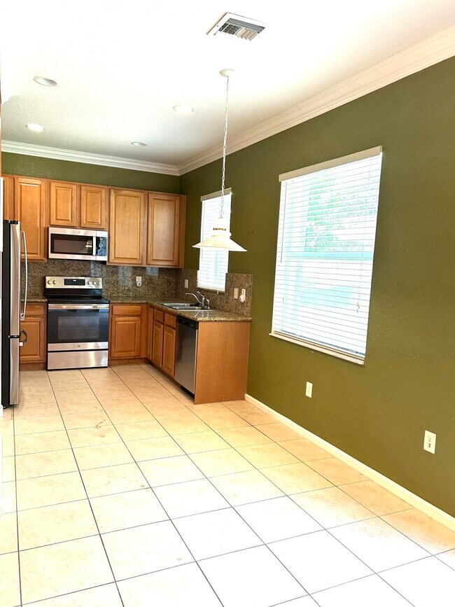 Building Photo - 10779 Paperbark Pl