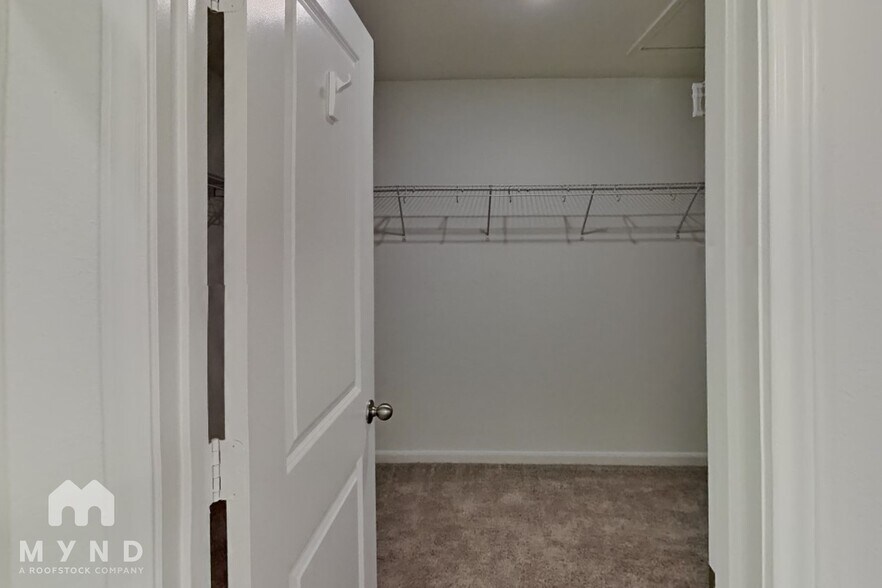 Building Photo - 5924 Pearl Mdw