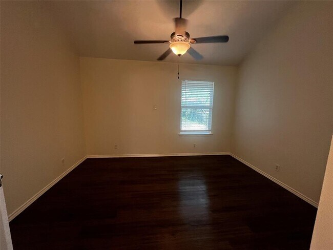 Building Photo - 5101 Meadow Creek Cove