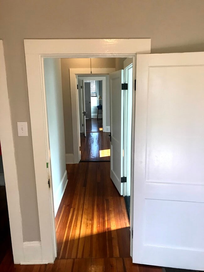 Building Photo - 604 Woodland St