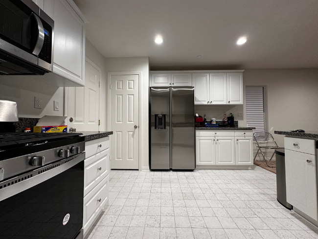 Building Photo - 20215 Patchfield Dr