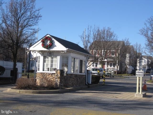 Building Photo - 7300 Willow Glen Way