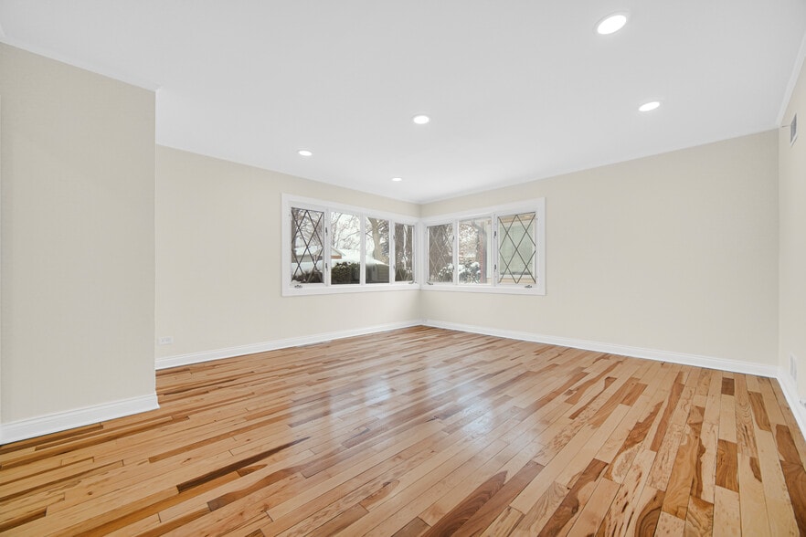 Building Photo - 3127 Woodworth Pl