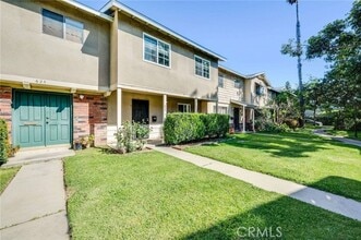 Building Photo - 623 E Matchwood Pl