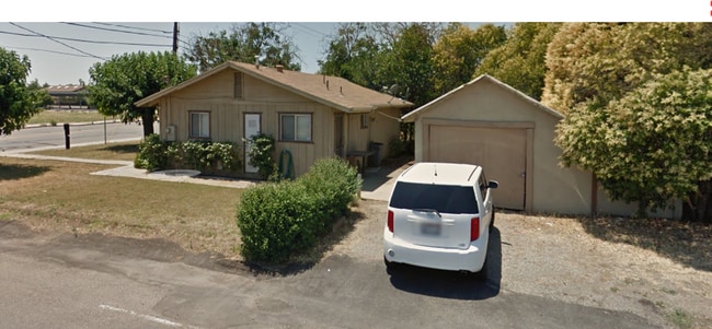 Building Photo - 4833 E Main St