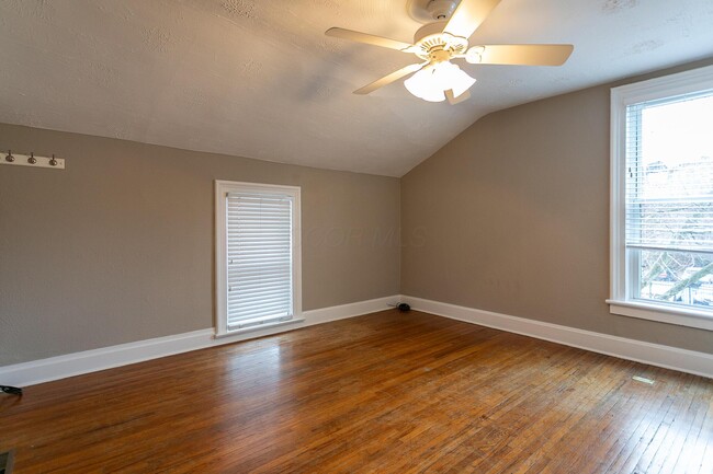 Building Photo - 1512 Indianola Ave