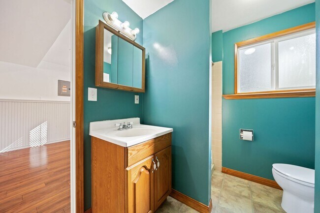 Building Photo - 9394 SE Mason Cir