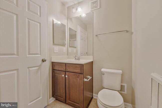Building Photo - 25218 Briargate Terrace