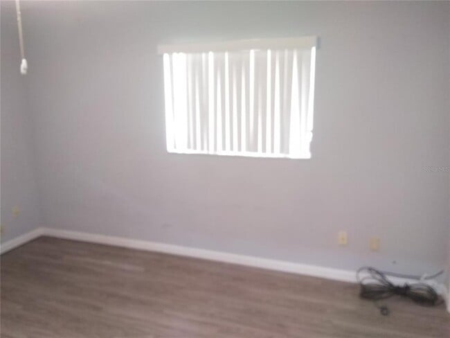 Building Photo - 9529 E Village Green Cir