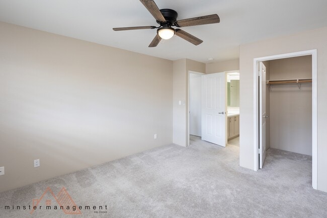 Building Photo - 7080 Hawaii Kai Dr