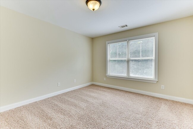 Building Photo - 4215 Windslow Dr