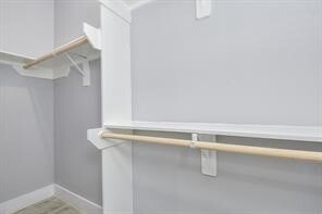 Building Photo - 8930 Easthaven Blvd