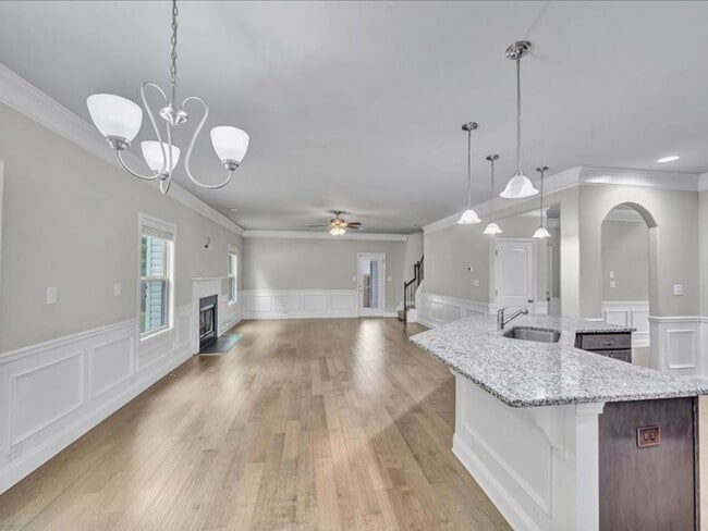 Building Photo - Spacious 4BR Home with Fenced Yard & Community Pool