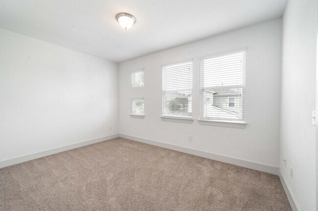 Building Photo - 1408 Casa Dr