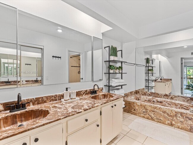 Building Photo - 203 Bonnie Brae Way