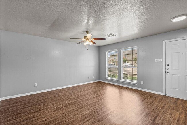 Building Photo - 122 Green Isle Ave