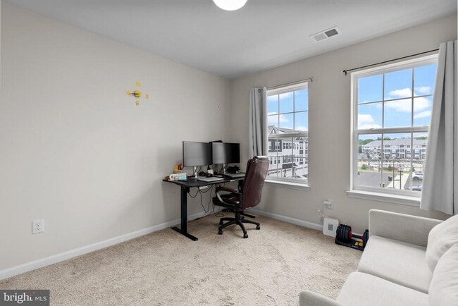 Building Photo - 36 Autumn Park Dr