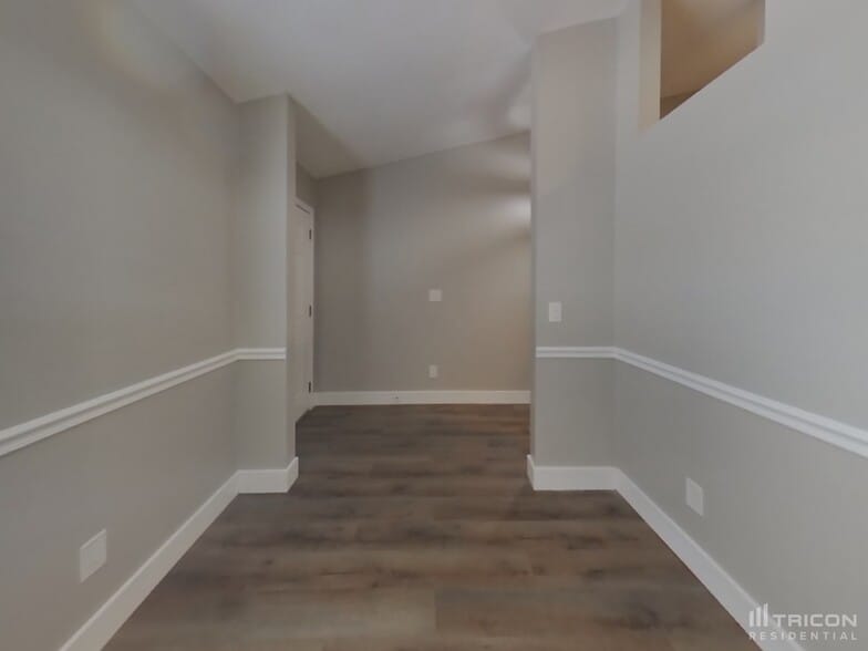Building Photo - 84092 St James Ct