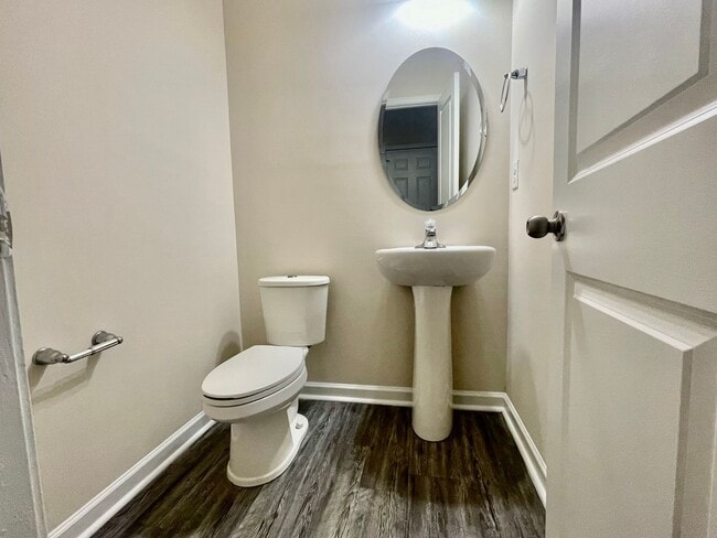 Building Photo - Luxurious 2 story 3 bedroom 2.5 bath townhomes. Located in Salisbury.