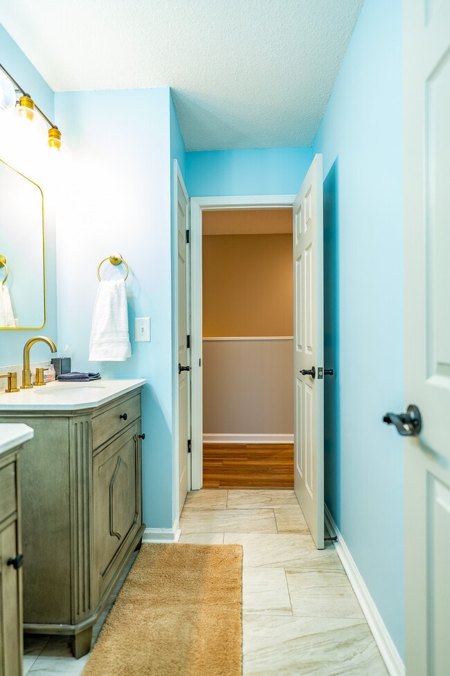 Building Photo - 1146 Pierce St