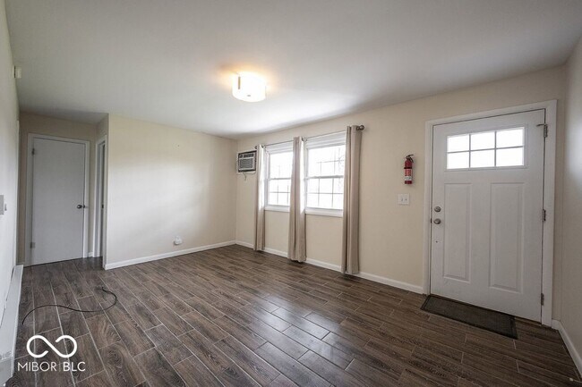 Building Photo - 140 Maple Park Dr