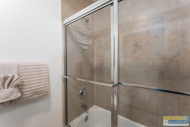 Building Photo - 5909 Padre Blvd