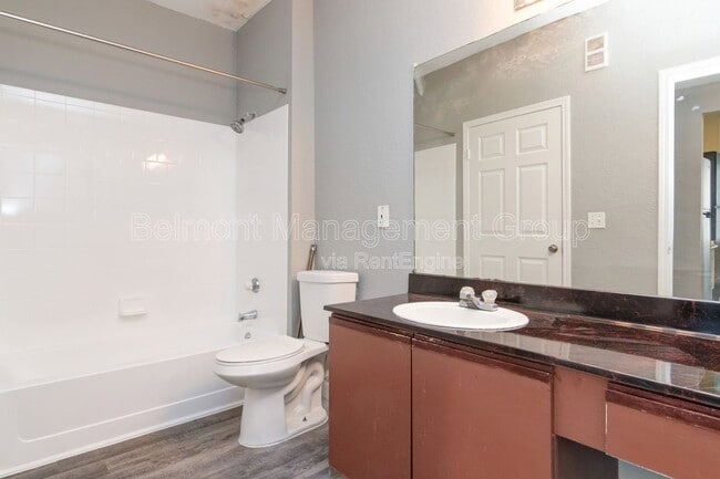Building Photo - 2668 Robert Trent Jones Dr