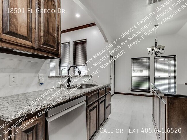 Building Photo - 18501 El Greco Dr