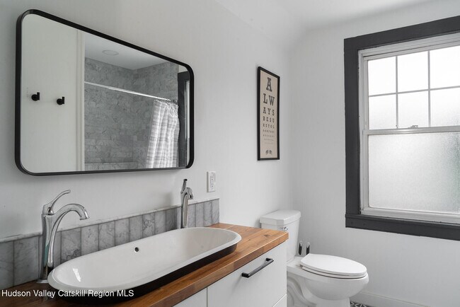 Building Photo - 78 2nd St