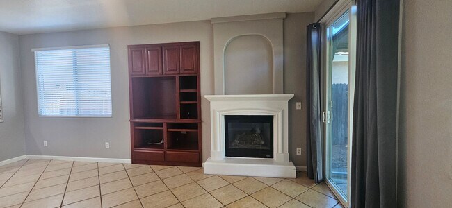 Building Photo - 5796 Bridgecross Dr