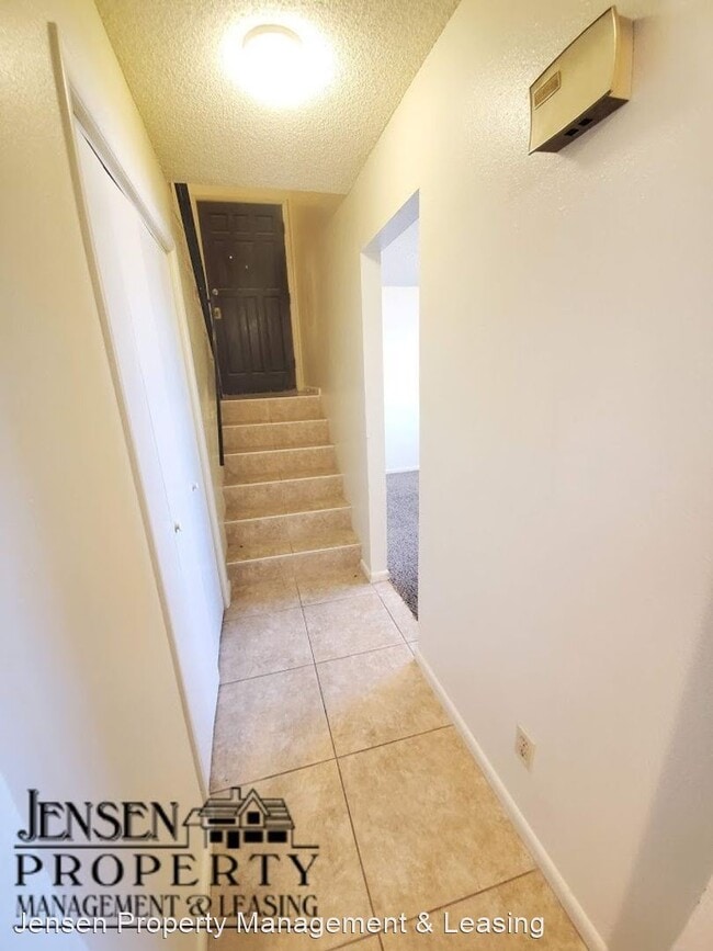 Building Photo - 545 S 900 E
