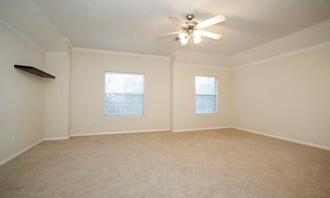 Building Photo - 11 Aquiline Oaks Pl