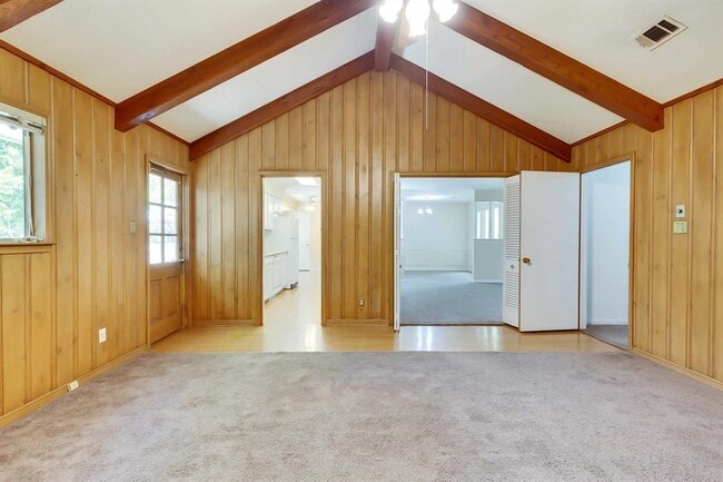 Building Photo - 2609 Richcreek Rd