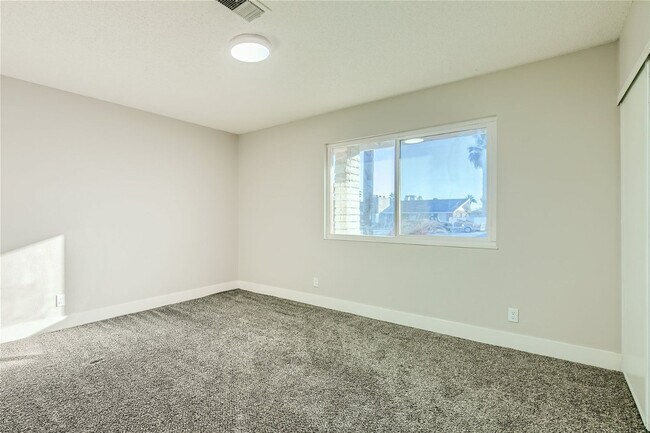 Building Photo - STUNNINGLY REMODELED Single Story Home with Pool in Twin Lakes Neighborhood