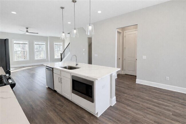 Building Photo - 1375 Walking Wy