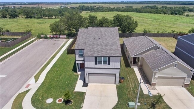 Building Photo - 6500 Routenburn St