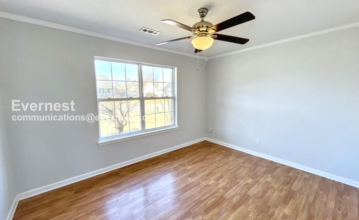 Building Photo - 183 Bunker Dr