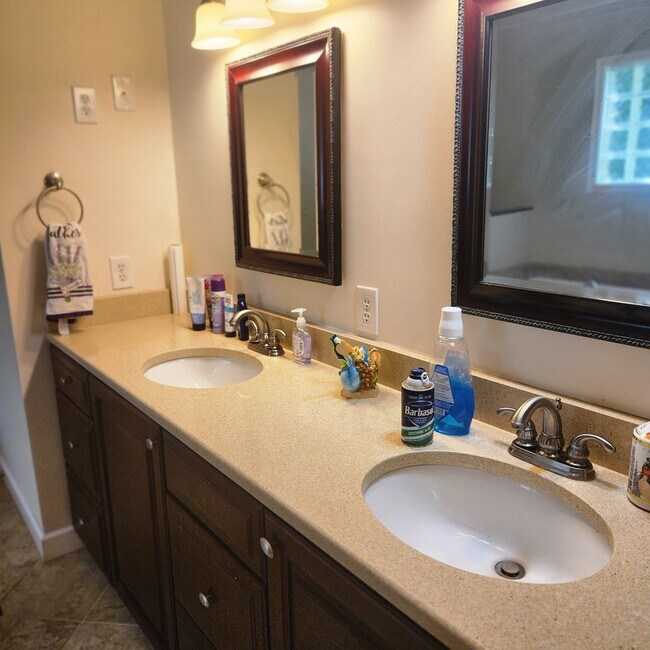 Building Photo - 32 Little Florida Road, Poquoson, VA - Ava...