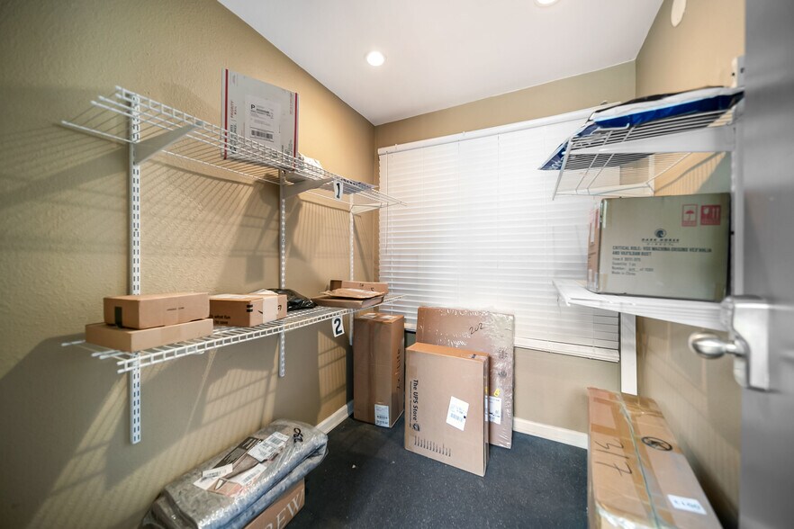 Building Photo - 8300 Manitoba St