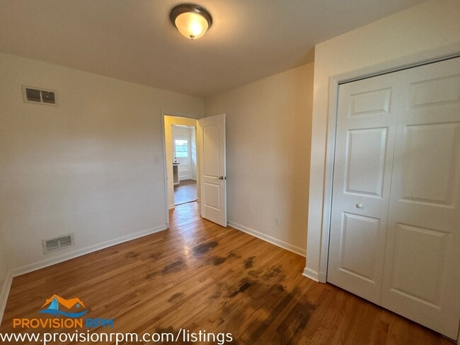 Building Photo - 4002 22nd Ave