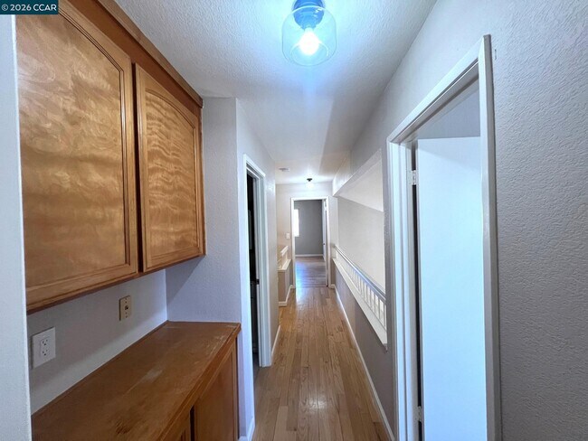 Building Photo - 1115 Crest Ridge Ln